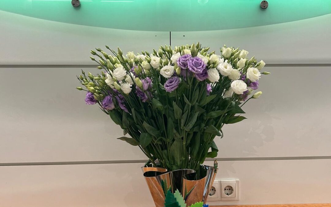 Juli Blumendeko im Hotel Unger