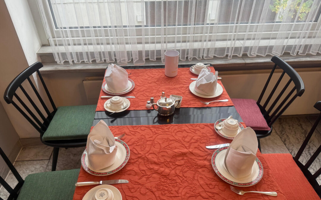 Unsere neuen Stühle sind da!